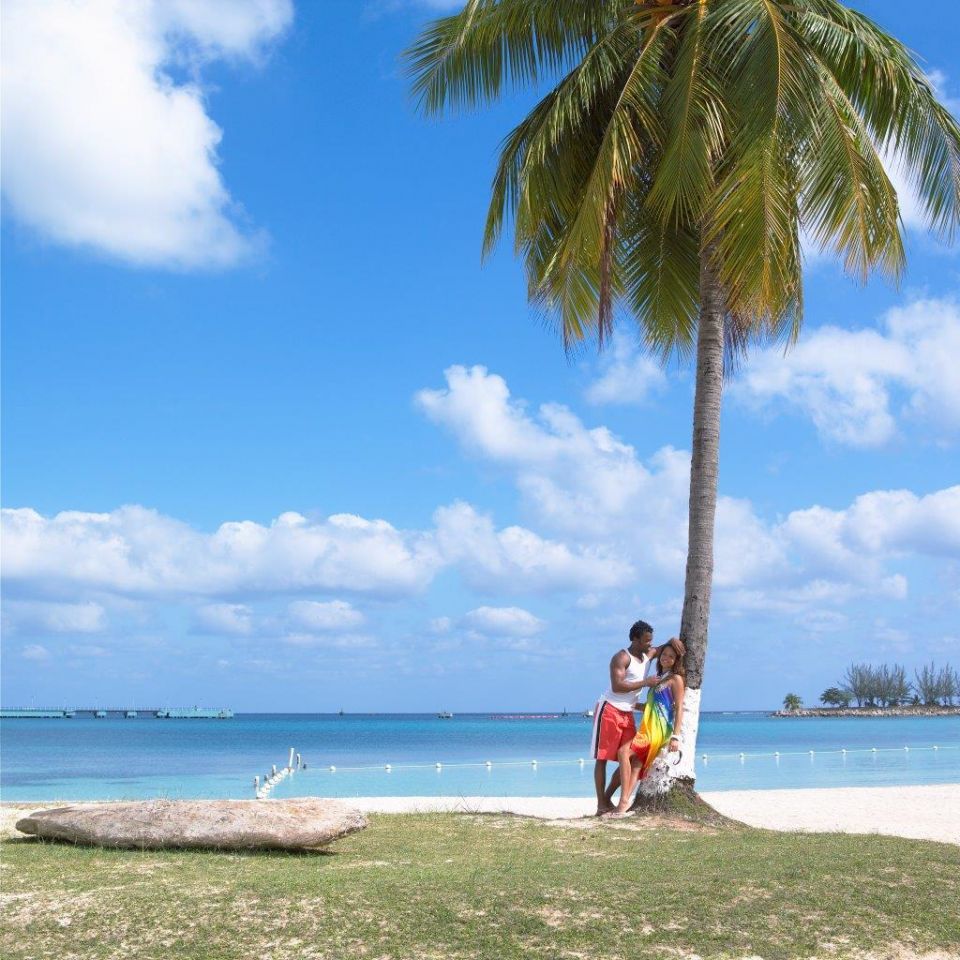 Enjoy Ocho Rios Bay Beach on your next visit to Jamaica. Don't forget to secure your property before you leave for vacation. More vacation ideas at https://www.thesmartstore.net/index.php?option=com_community&view=photos&task=album&albumid=9&userid=31&Itemid=540&lang=en  (c) Jamaica Tourist Board